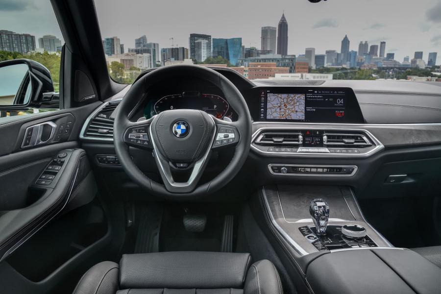 Торпедо BMW X5 xDrive40i (G05) 2018 года  (NA) (фото 32 из 36)